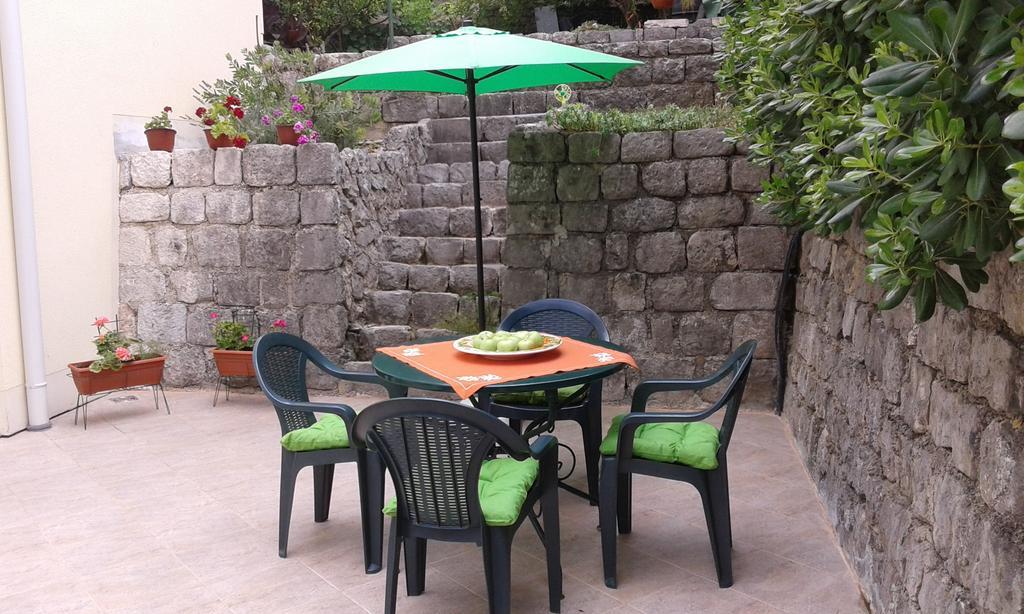 Apartment Adela Kotor Exterior foto